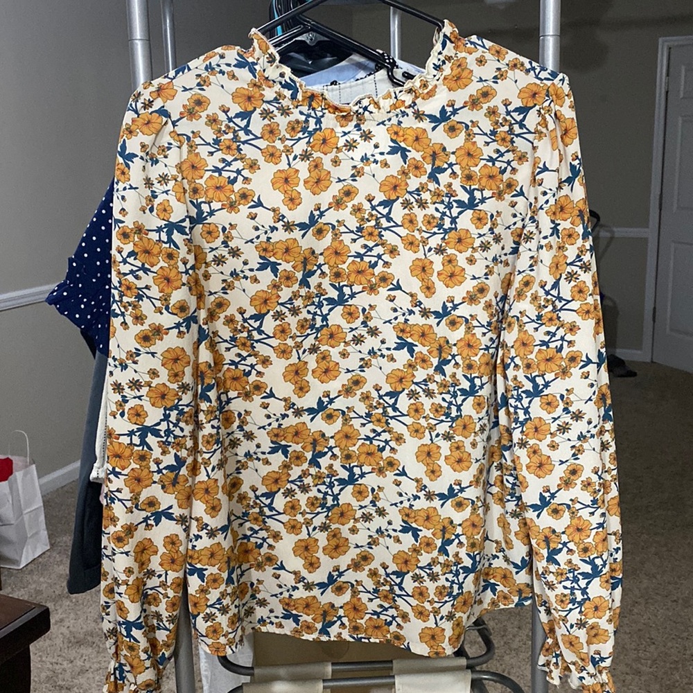 Women’s Floral Top
